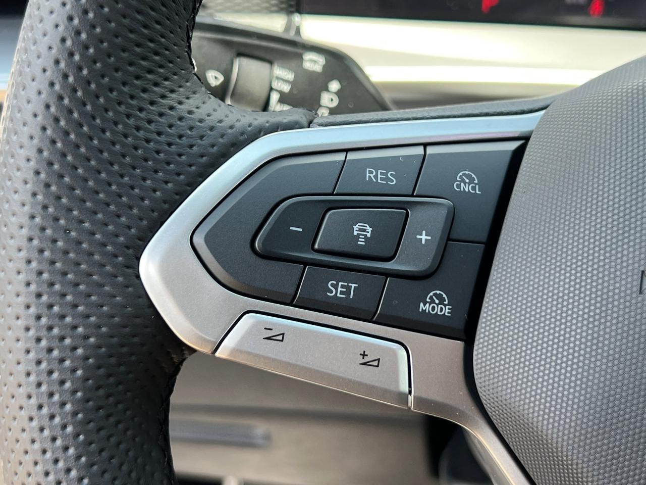 2025 Volkswagen Tiguan 2.0T SE R-Line Black Hagerstown MD