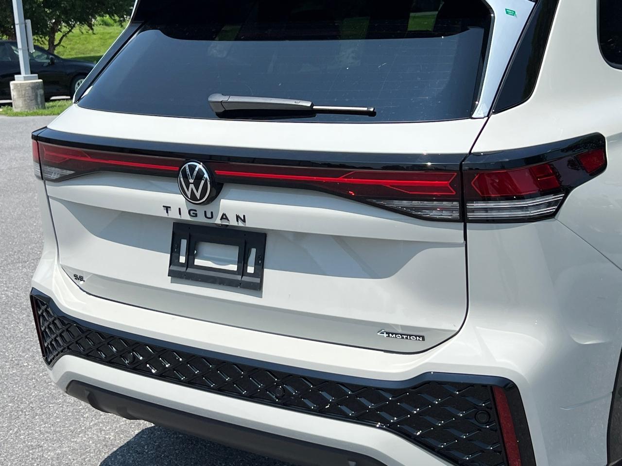 2025 Volkswagen Tiguan 2.0T SE R-Line Black Hagerstown MD