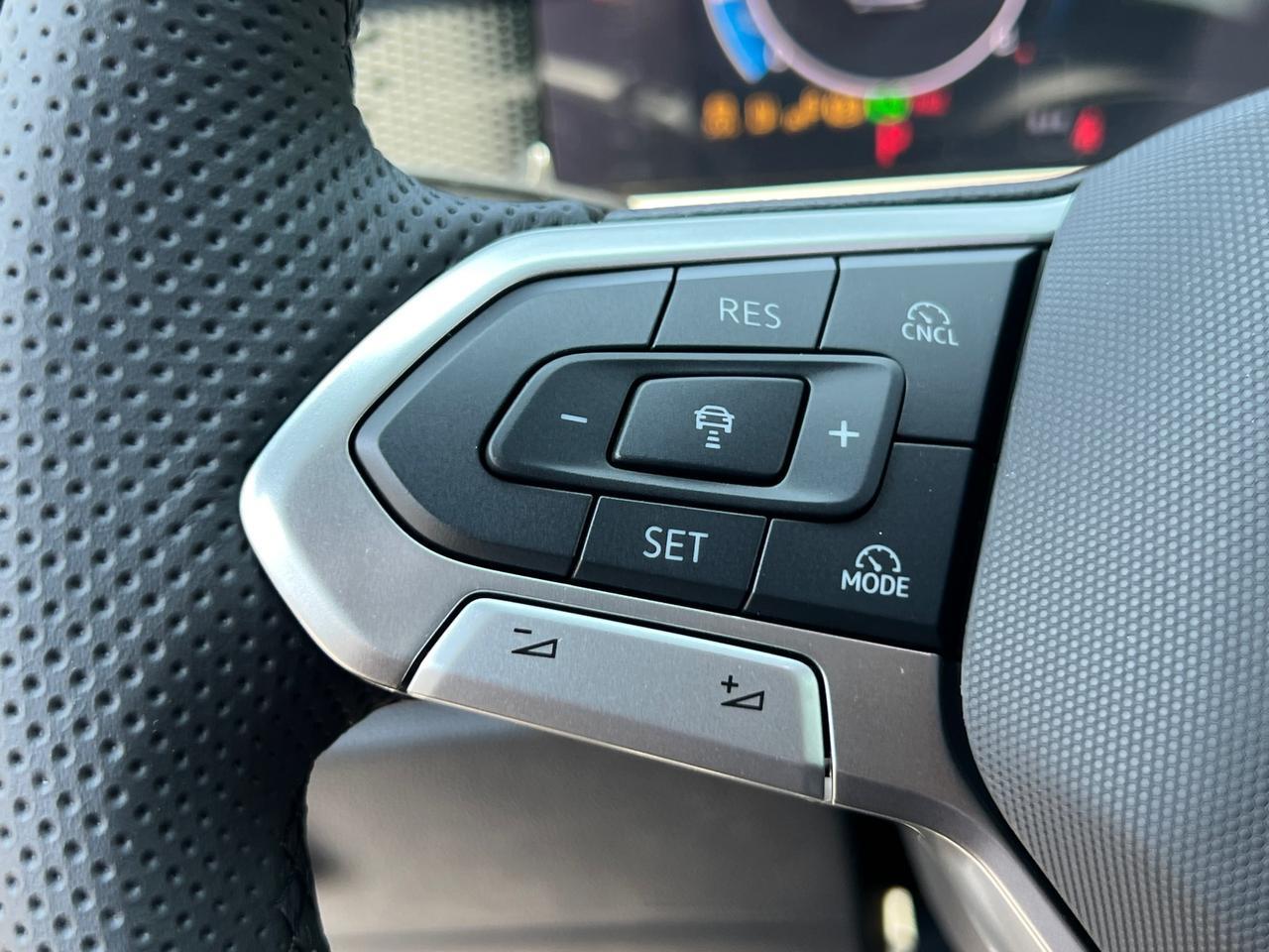 2025 Volkswagen Tiguan 2.0T SE R-Line Black Hagerstown MD