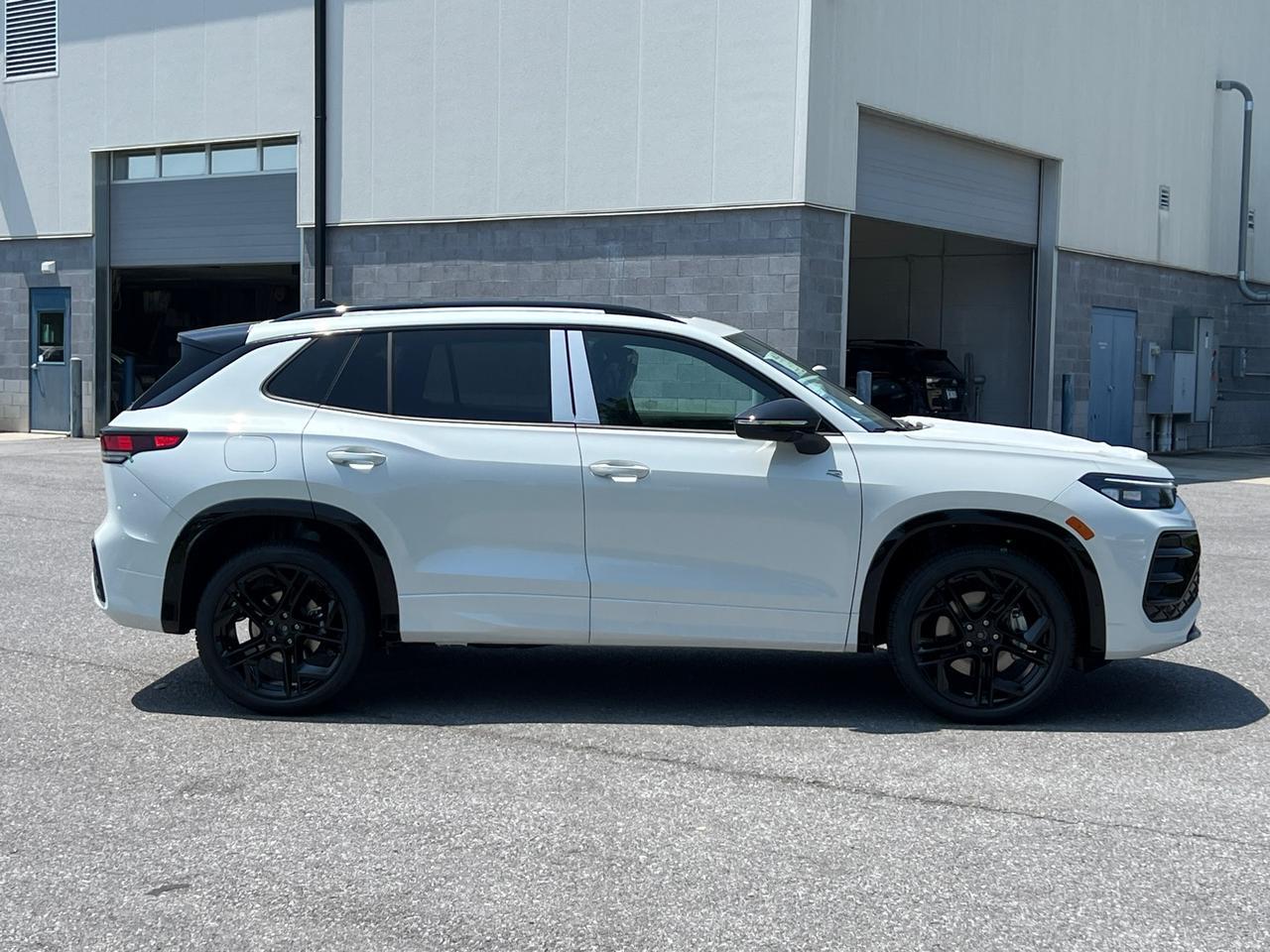 2025 Volkswagen Tiguan 2.0T SE R-Line Black Hagerstown MD