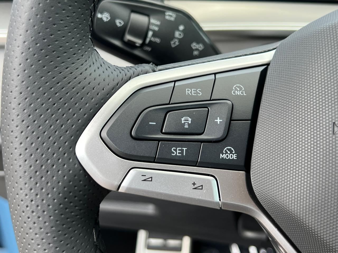 2025 Volkswagen Tiguan 2.0T SE R-Line Black Hagerstown MD