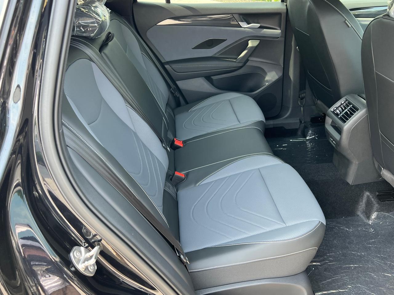 2025 Volkswagen Tiguan 2.0T SE R-Line Black Hagerstown MD