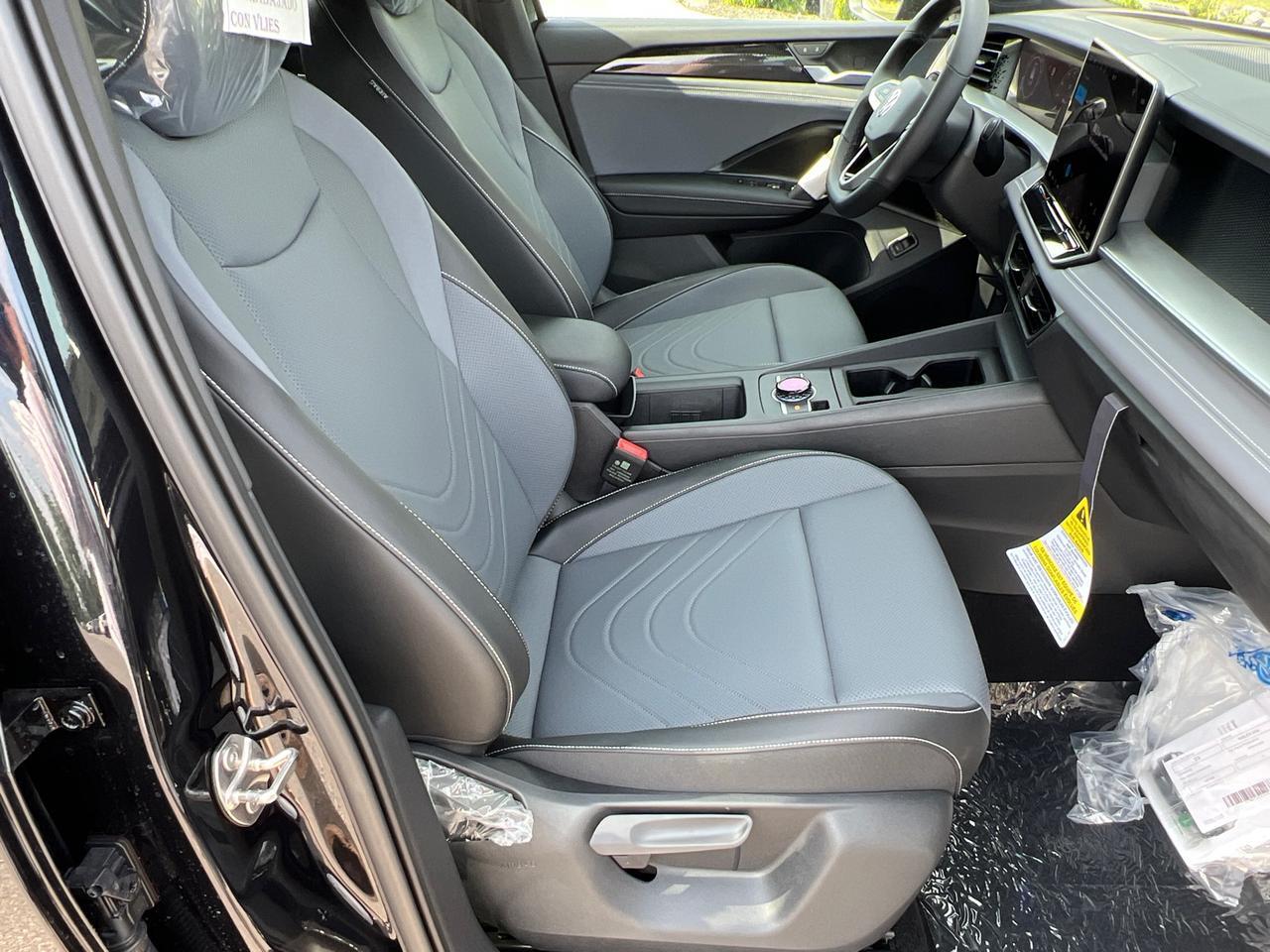 2025 Volkswagen Tiguan 2.0T SE R-Line Black Hagerstown MD