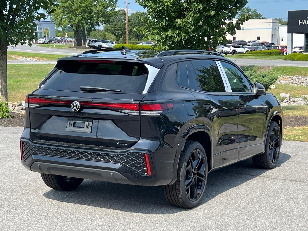 2025 Volkswagen Tiguan 2.0T SE R-Line Black Hagerstown MD