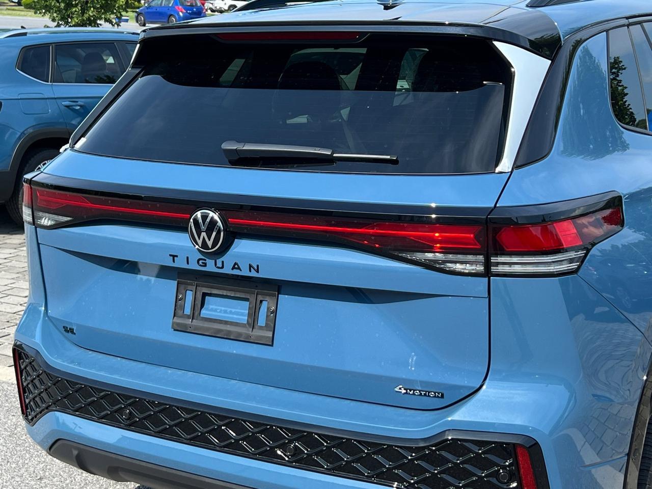 2025 Volkswagen Tiguan 2.0T SE R-Line Black Hagerstown MD