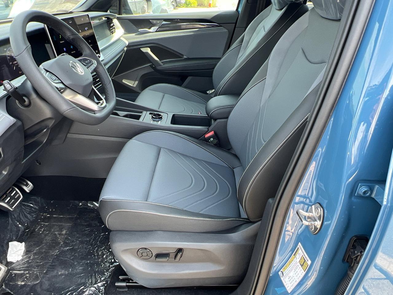 2025 Volkswagen Tiguan 2.0T SE R-Line Black Hagerstown MD