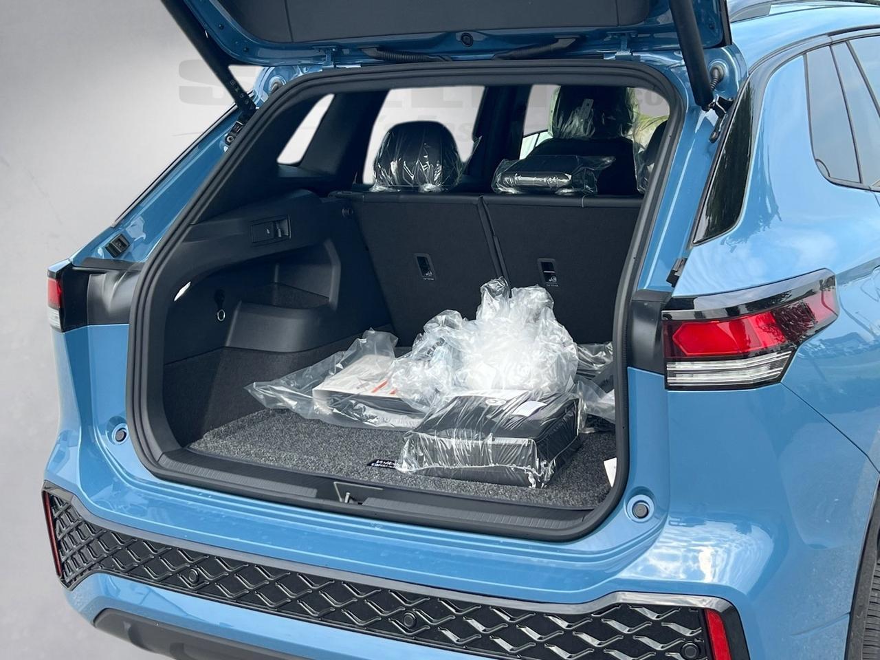 2025 Volkswagen Tiguan 2.0T SE R-Line Black Hagerstown MD