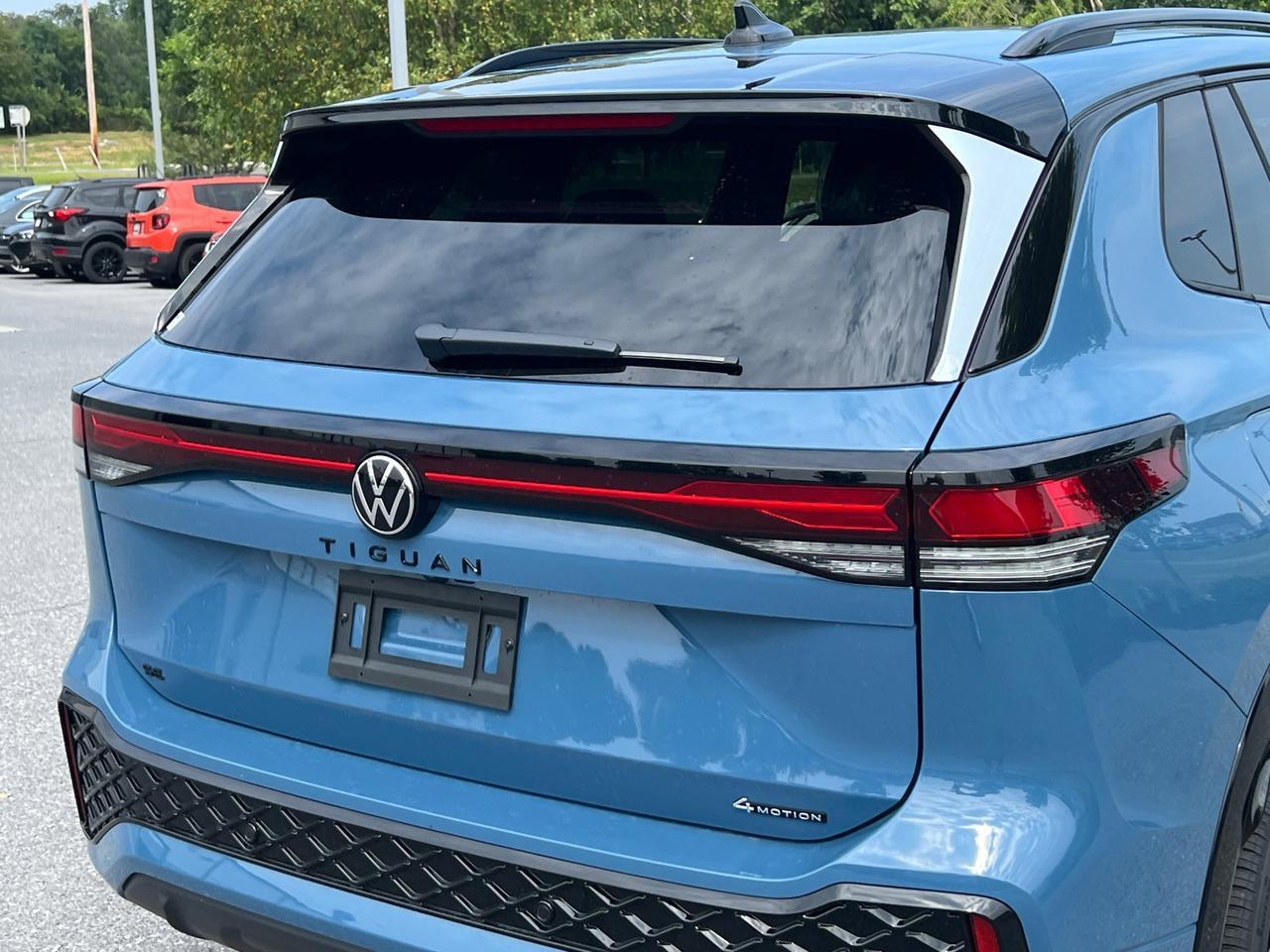 2025 Volkswagen Tiguan 2.0T SE R-Line Black Hagerstown MD