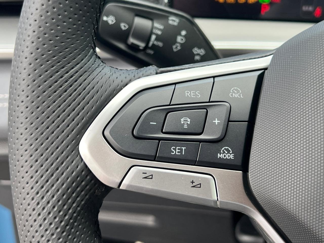 2025 Volkswagen Tiguan 2.0T SE R-Line Black Hagerstown MD