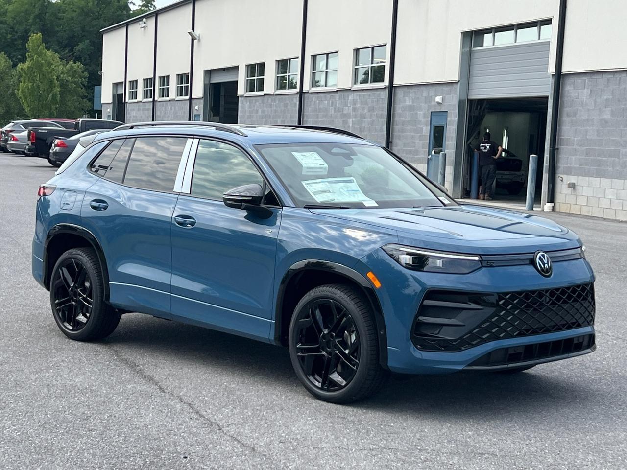 2025 Volkswagen Tiguan 2.0T SE R-Line Black Hagerstown MD