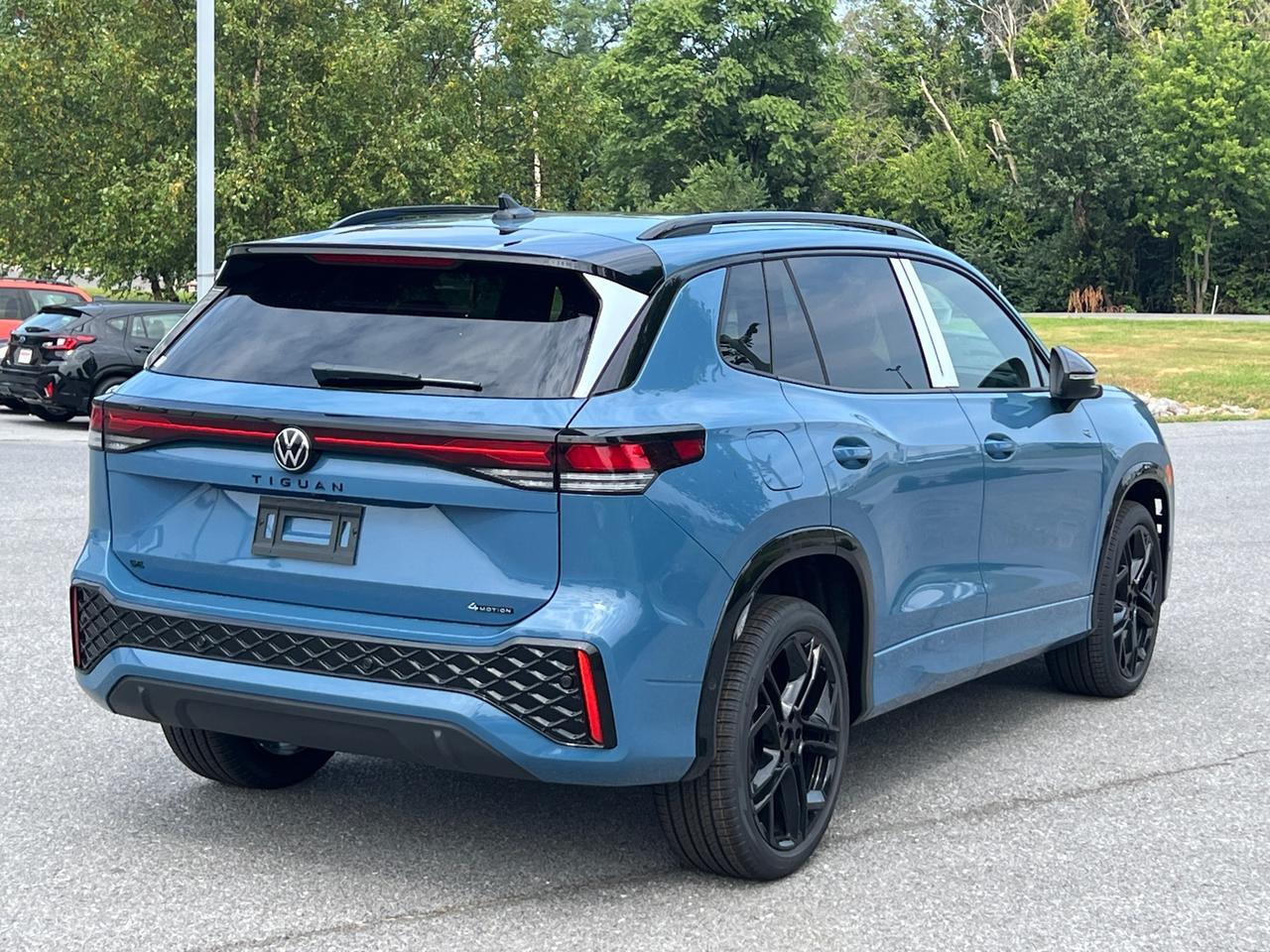 2025 Volkswagen Tiguan 2.0T SE R-Line Black Hagerstown MD