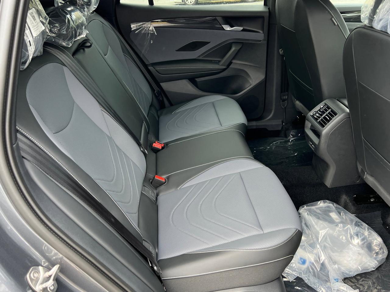 2025 Volkswagen Tiguan 2.0T SE R-Line Black Hagerstown MD