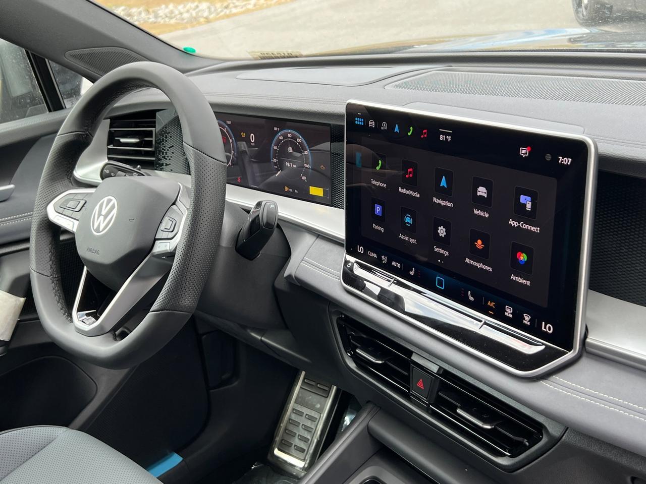 2025 Volkswagen Tiguan 2.0T SE R-Line Black Hagerstown MD