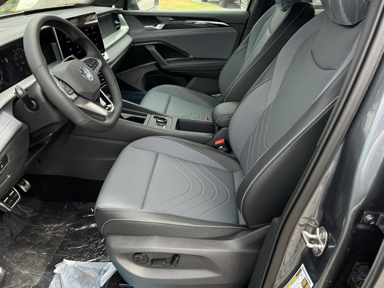 2025 Volkswagen Tiguan 2.0T SE R-Line Black Hagerstown MD