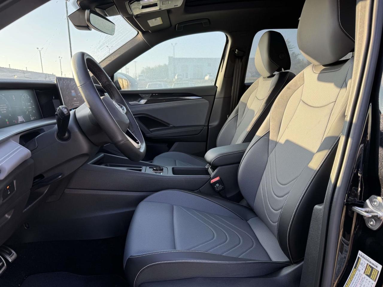 2025 Volkswagen Tiguan 2.0T SE R-Line Black Fredericksburg VA