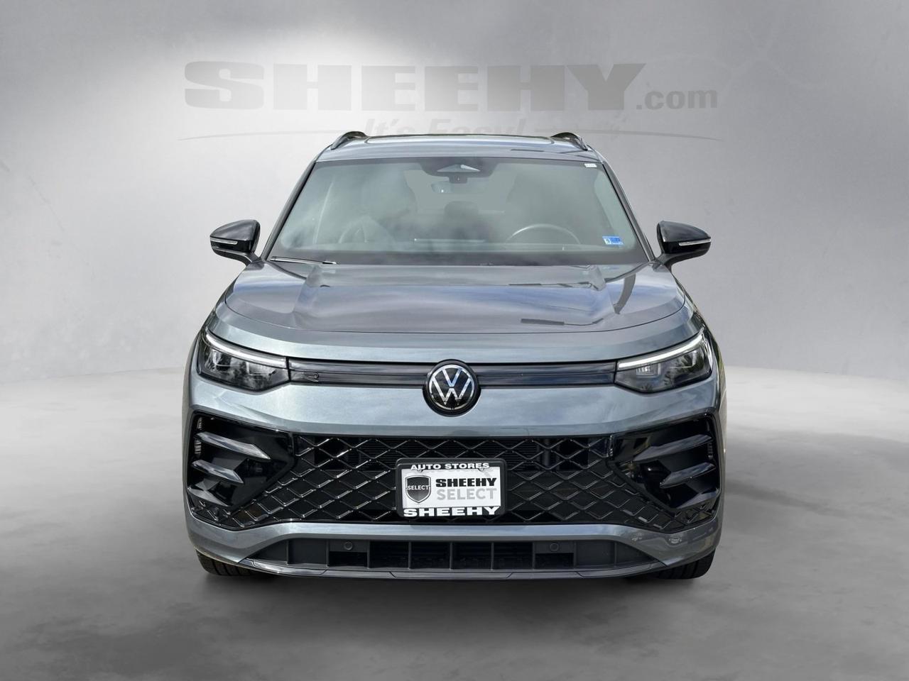 2025 Volkswagen Tiguan 2.0T SE R-Line Black Alexandria VA