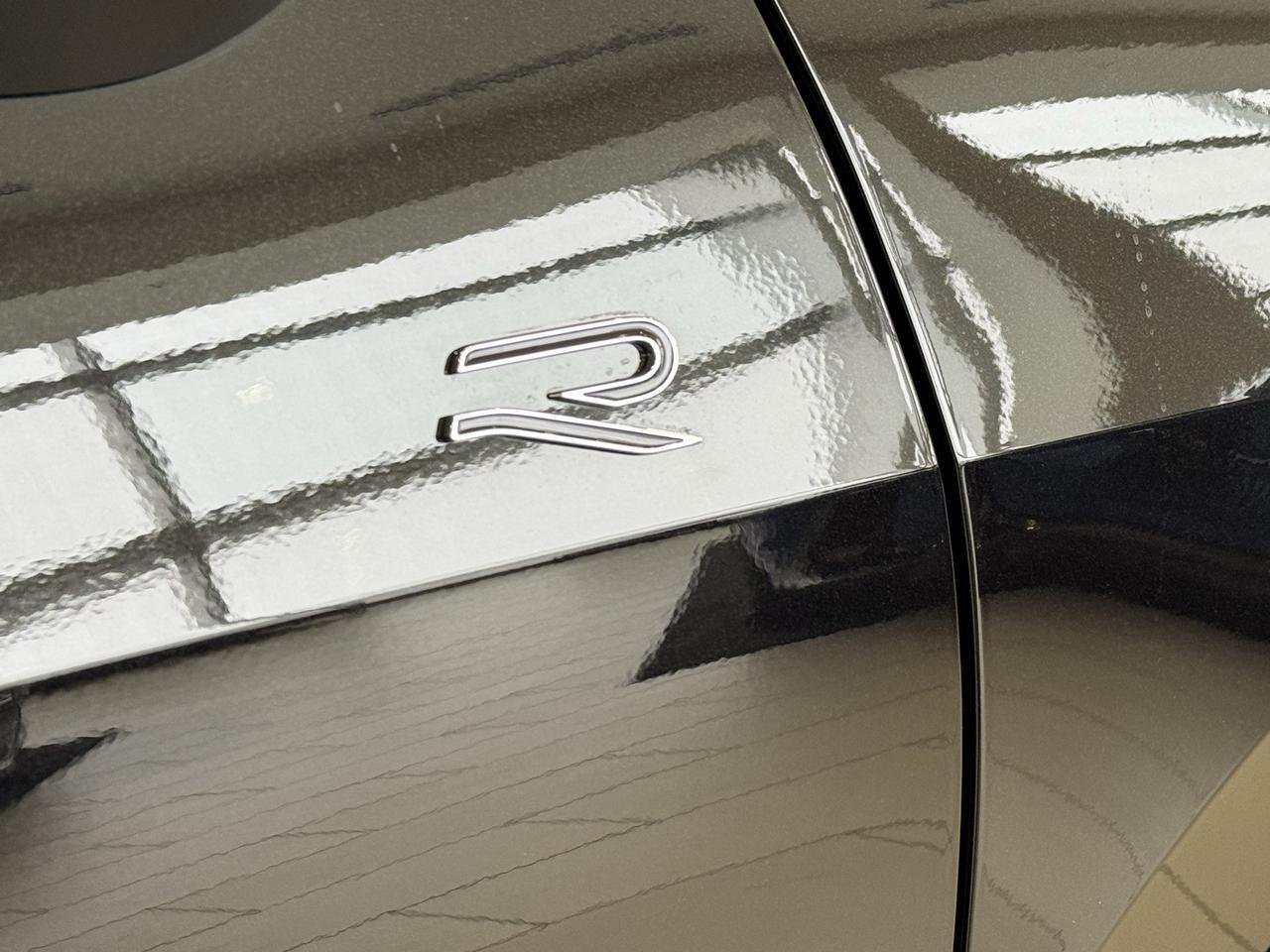 2025 Volkswagen Tiguan 2.0T SE R-Line Black Annapolis MD