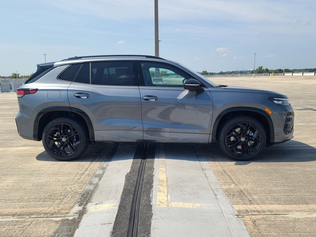 2025 Volkswagen Tiguan 2.0T SE R-Line Black Springfield VA