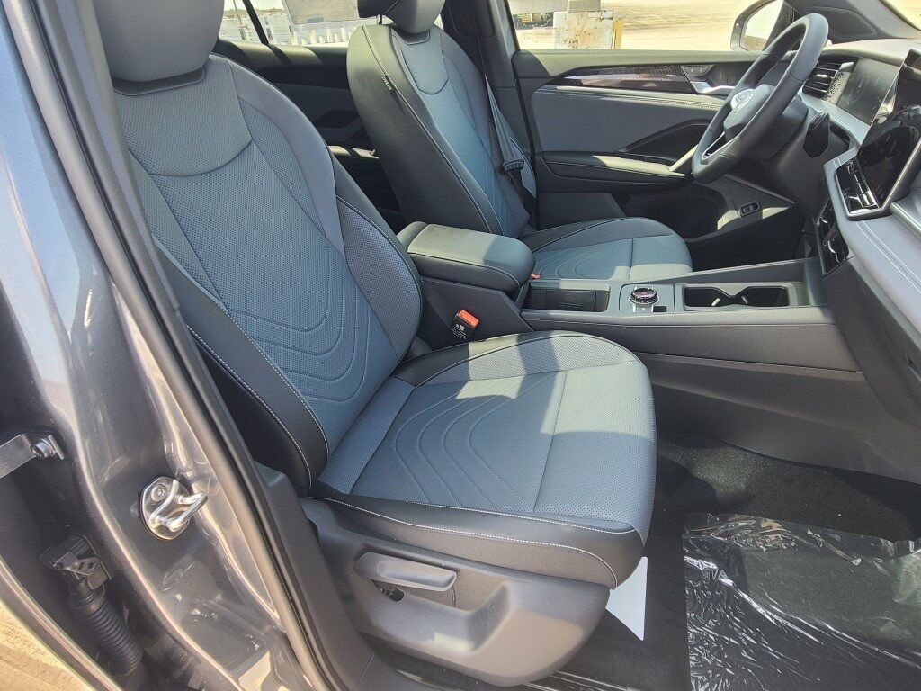 2025 Volkswagen Tiguan 2.0T SE R-Line Black Springfield VA