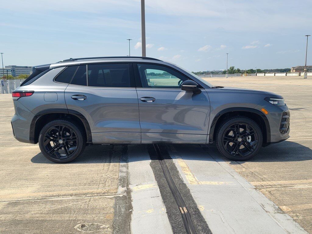 2025 Volkswagen Tiguan 2.0T SE R-Line Black Springfield VA