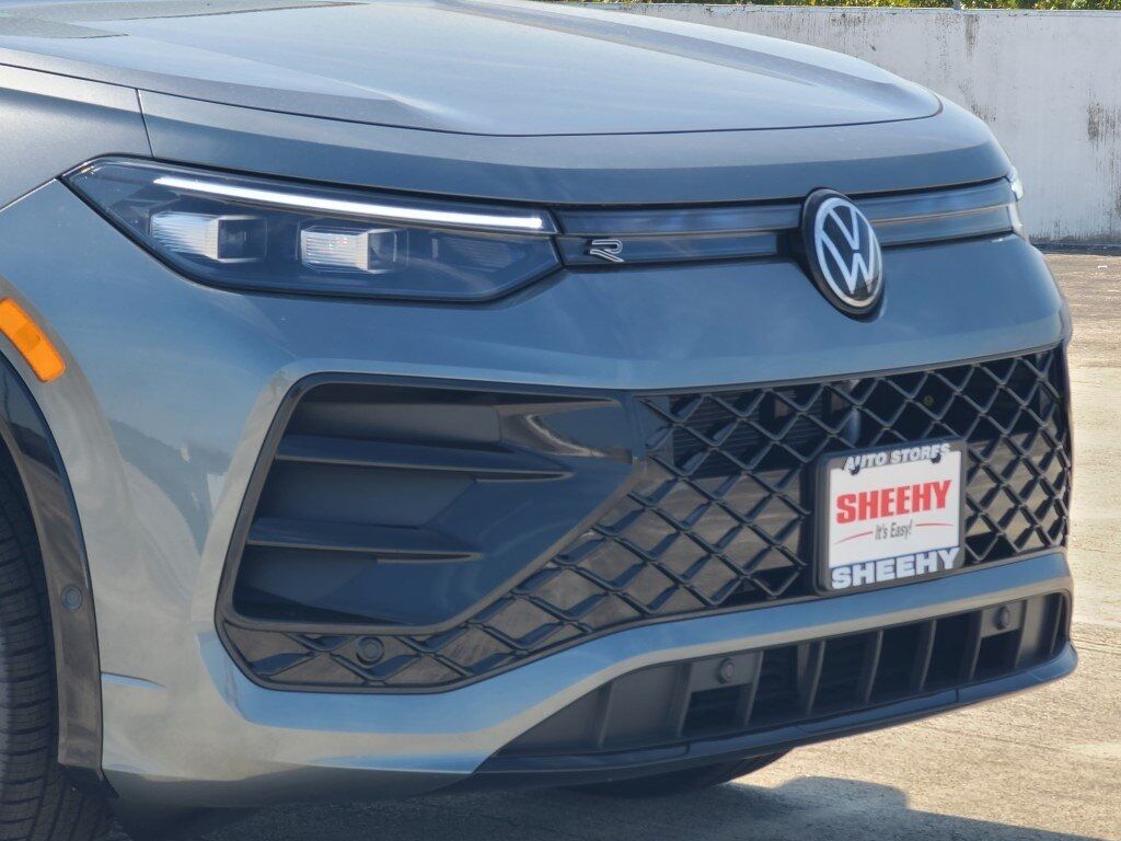 2025 Volkswagen Tiguan 2.0T SE R-Line Black Springfield VA