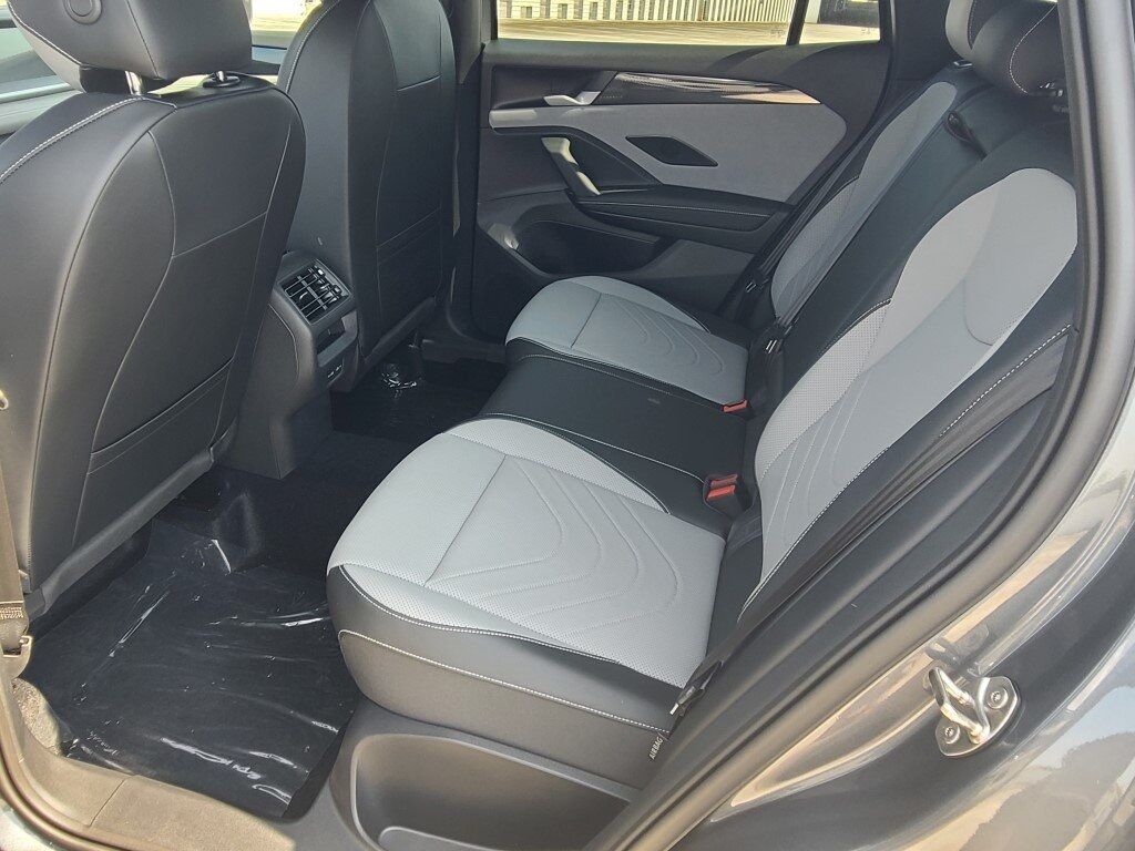 2025 Volkswagen Tiguan 2.0T SE R-Line Black Springfield VA