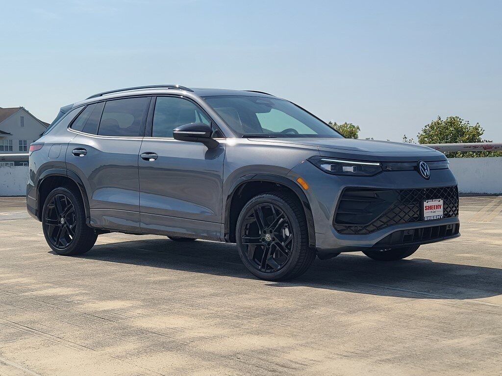 2025 Volkswagen Tiguan 2.0T SE R-Line Black
