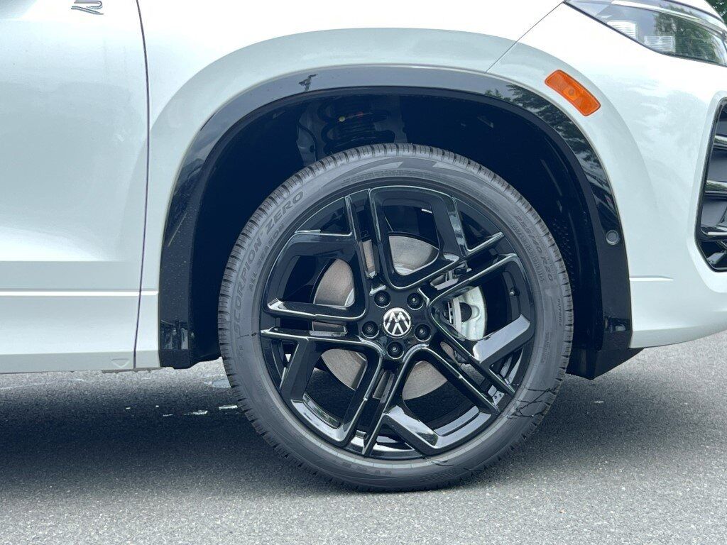 2025 Volkswagen Tiguan 2.0T SE R-Line Black Springfield VA