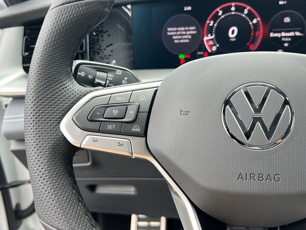 2025 Volkswagen Tiguan 2.0T SE R-Line Black Springfield VA
