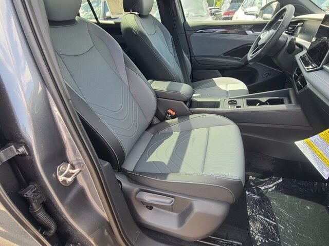 2025 Volkswagen Tiguan 2.0T SE R-Line Black Springfield VA