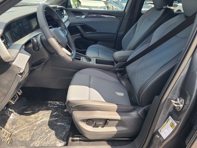 2025 Volkswagen Tiguan 2.0T SE R-Line Black Springfield VA