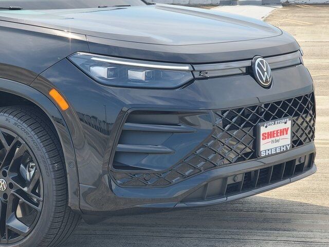 2025 Volkswagen Tiguan 2.0T SE R-Line Black Springfield VA