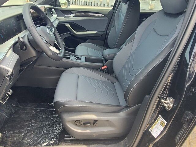 2025 Volkswagen Tiguan 2.0T SE R-Line Black Springfield VA