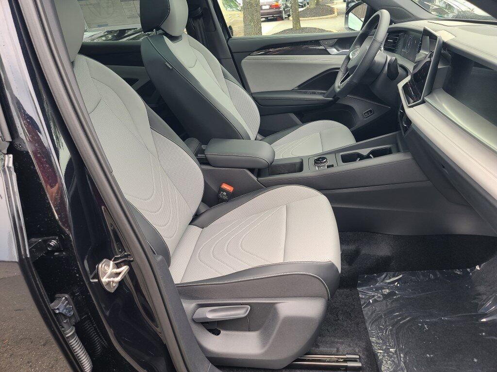 2025 Volkswagen Tiguan 2.0T SE R-Line Black Springfield VA