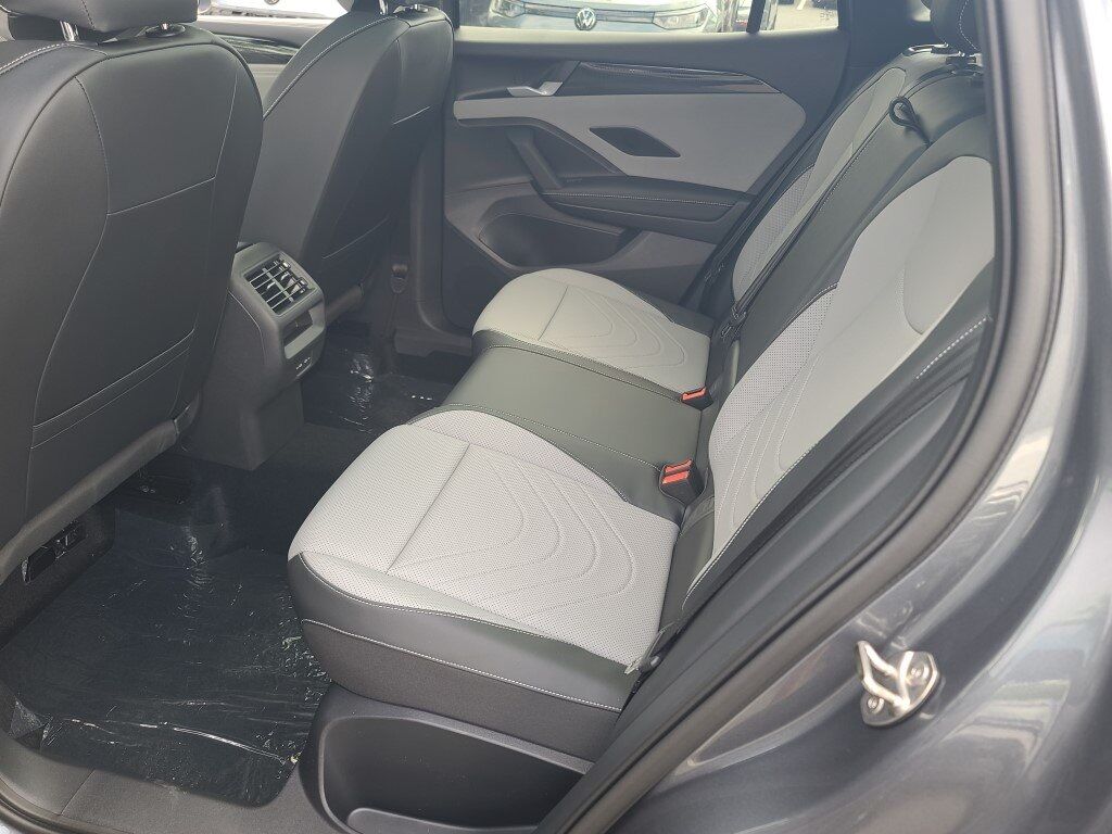2025 Volkswagen Tiguan 2.0T SE R-Line Black Springfield VA