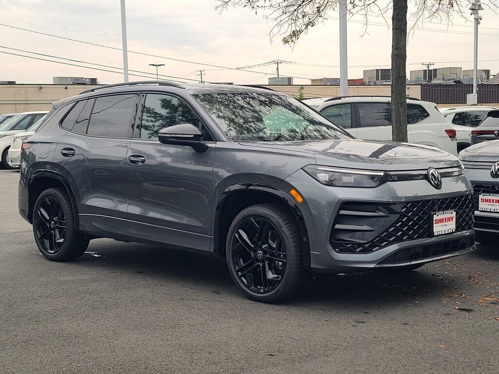 2025 Volkswagen Tiguan 2.0T SE R-Line Black Springfield VA