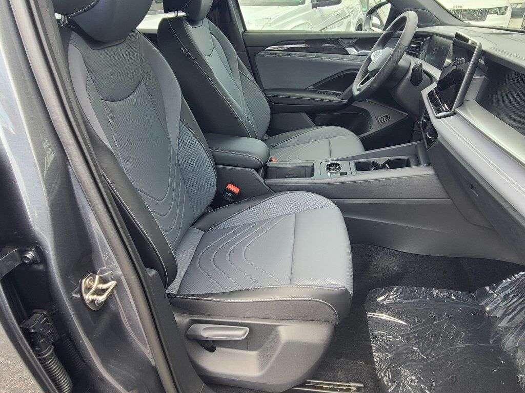 2025 Volkswagen Tiguan 2.0T SE R-Line Black Springfield VA
