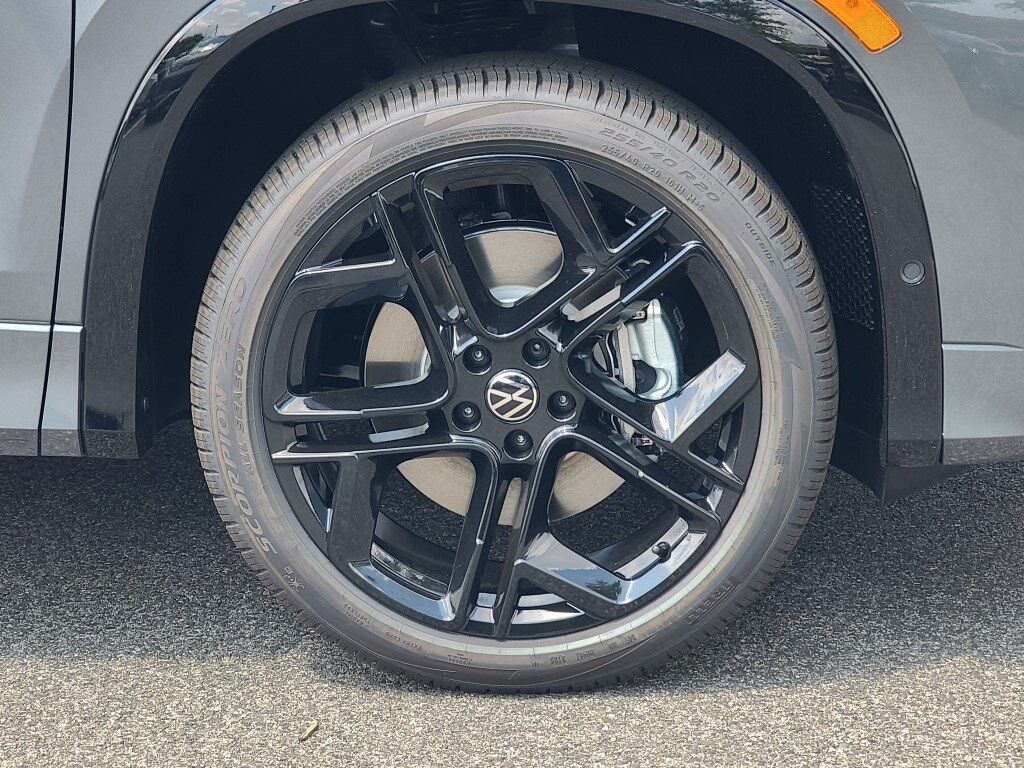 2025 Volkswagen Tiguan 2.0T SE R-Line Black Springfield VA