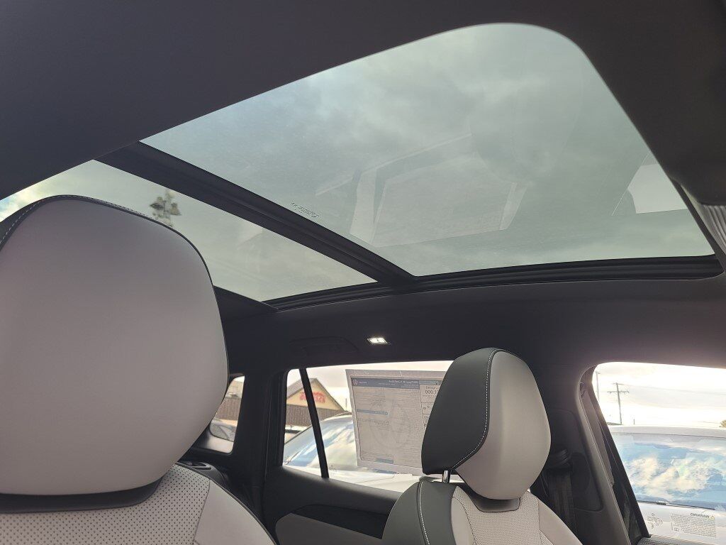 2025 Volkswagen Tiguan 2.0T SE R-Line Black Springfield VA