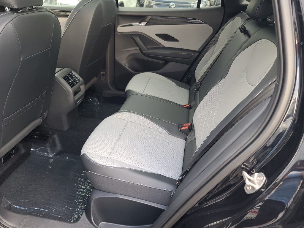 2025 Volkswagen Tiguan 2.0T SE R-Line Black Springfield VA