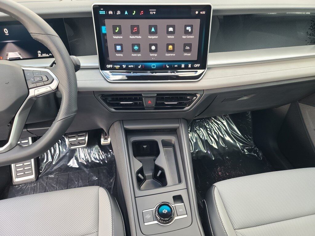 2025 Volkswagen Tiguan 2.0T SE R-Line Black Springfield VA