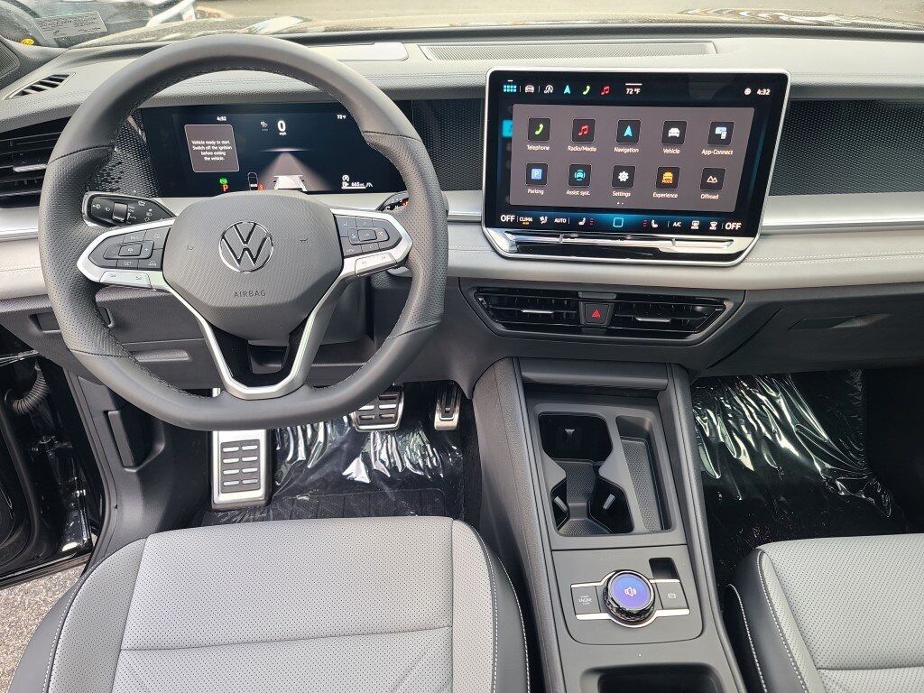 2025 Volkswagen Tiguan 2.0T SE R-Line Black Springfield VA