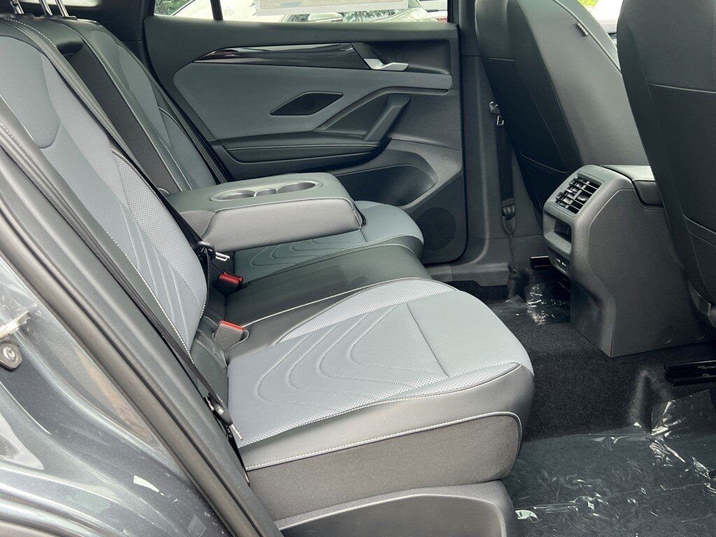 2025 Volkswagen Tiguan 2.0T SE R-Line Black Springfield VA