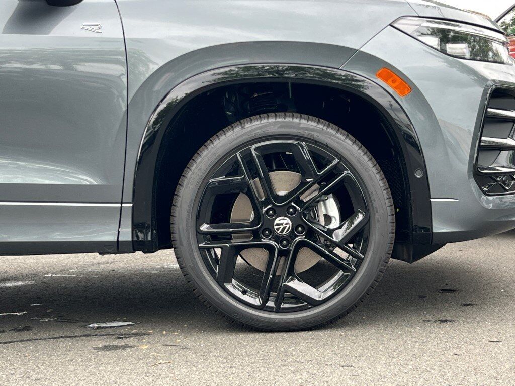 2025 Volkswagen Tiguan 2.0T SE R-Line Black Springfield VA