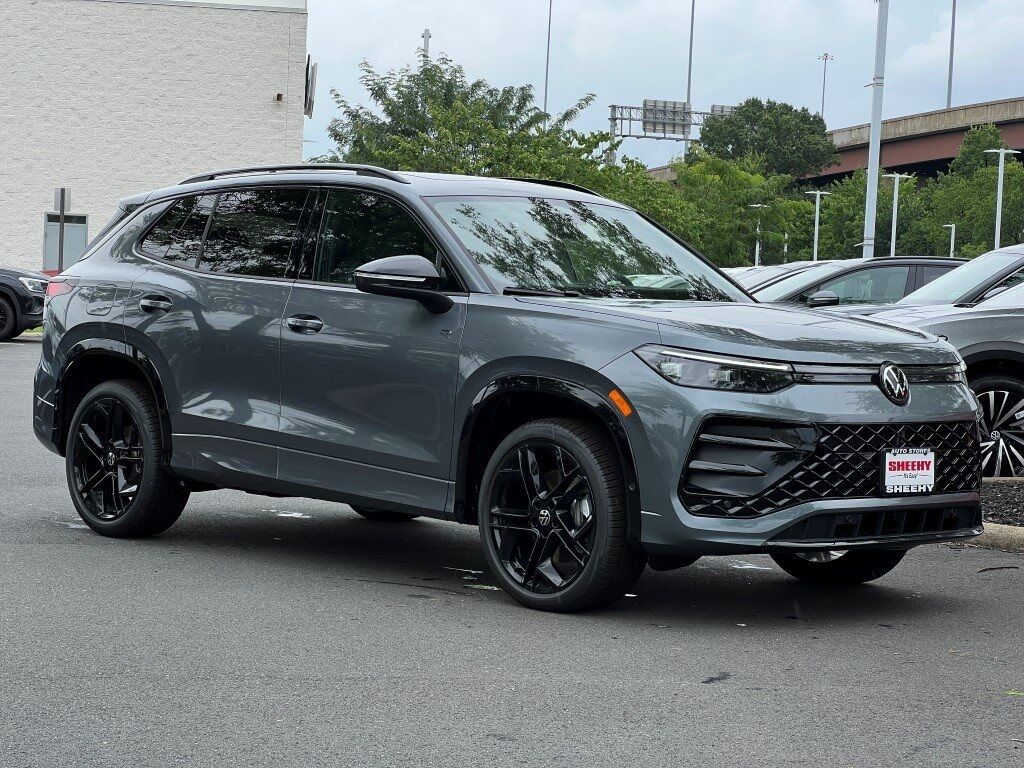 2025 Volkswagen Tiguan 2.0T SE R-Line Black Springfield VA