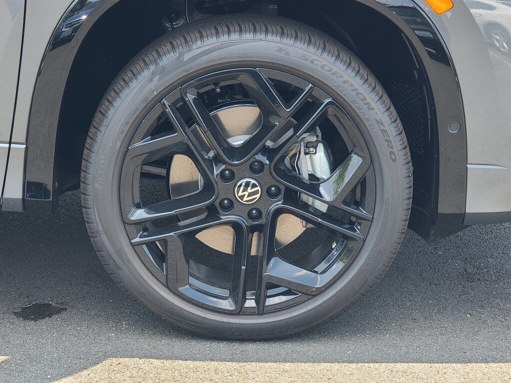 2025 Volkswagen Tiguan 2.0T SE R-Line Black Springfield VA