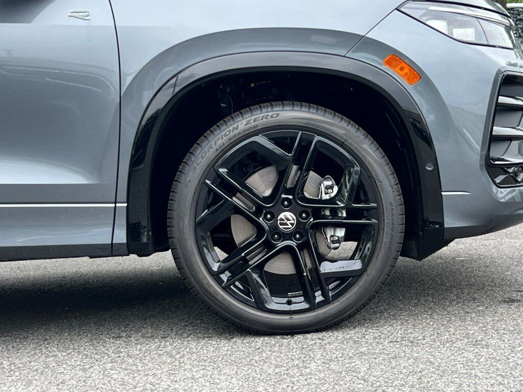 2025 Volkswagen Tiguan 2.0T SE R-Line Black Springfield VA