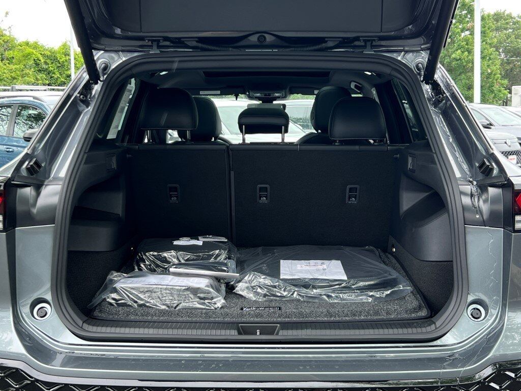 2025 Volkswagen Tiguan 2.0T SE R-Line Black Springfield VA