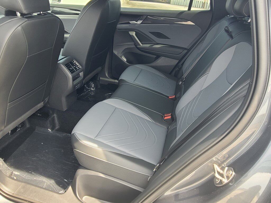 2025 Volkswagen Tiguan 2.0T SE R-Line Black Springfield VA