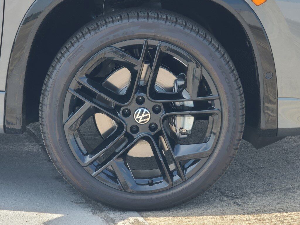 2025 Volkswagen Tiguan 2.0T SE R-Line Black Springfield VA